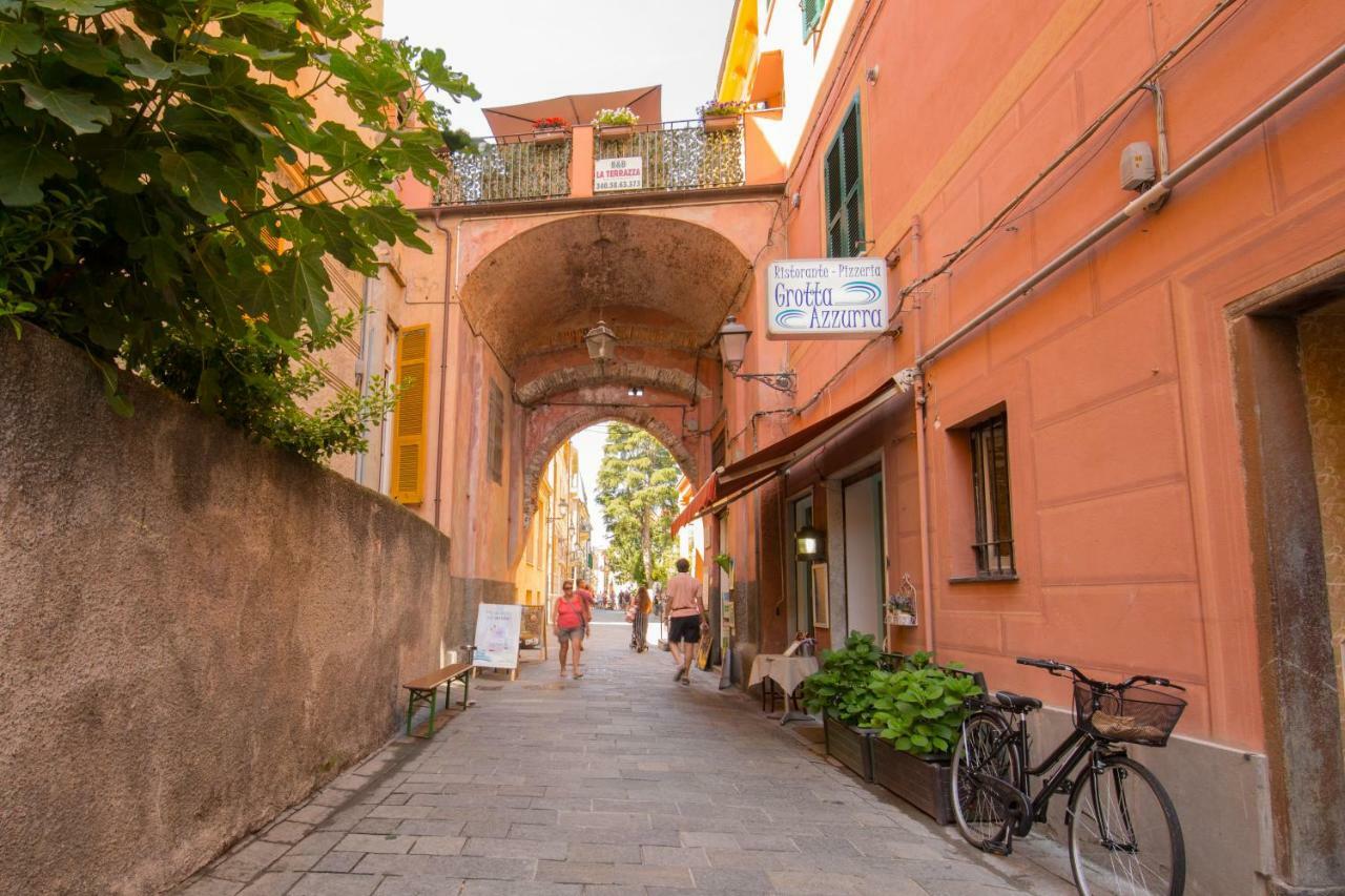 La Terrazza Bed & Breakfast Varazze Luaran gambar